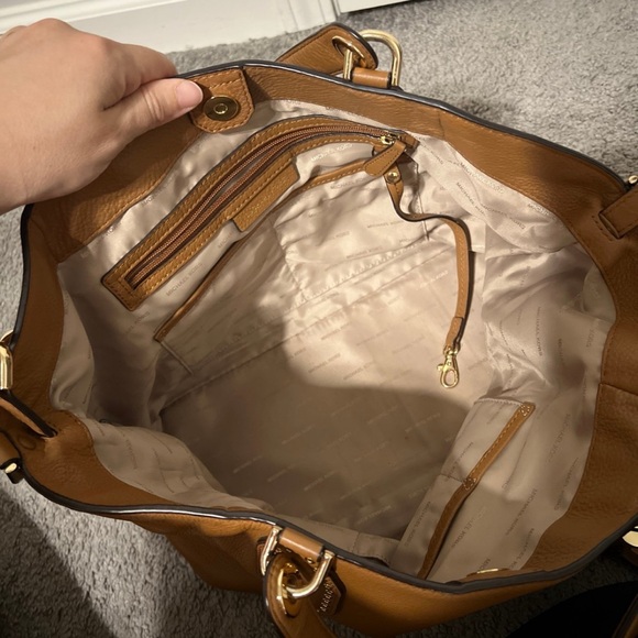 Michael Kors Brooklyn Leather Large Grab Bag - Picture 7 of 12